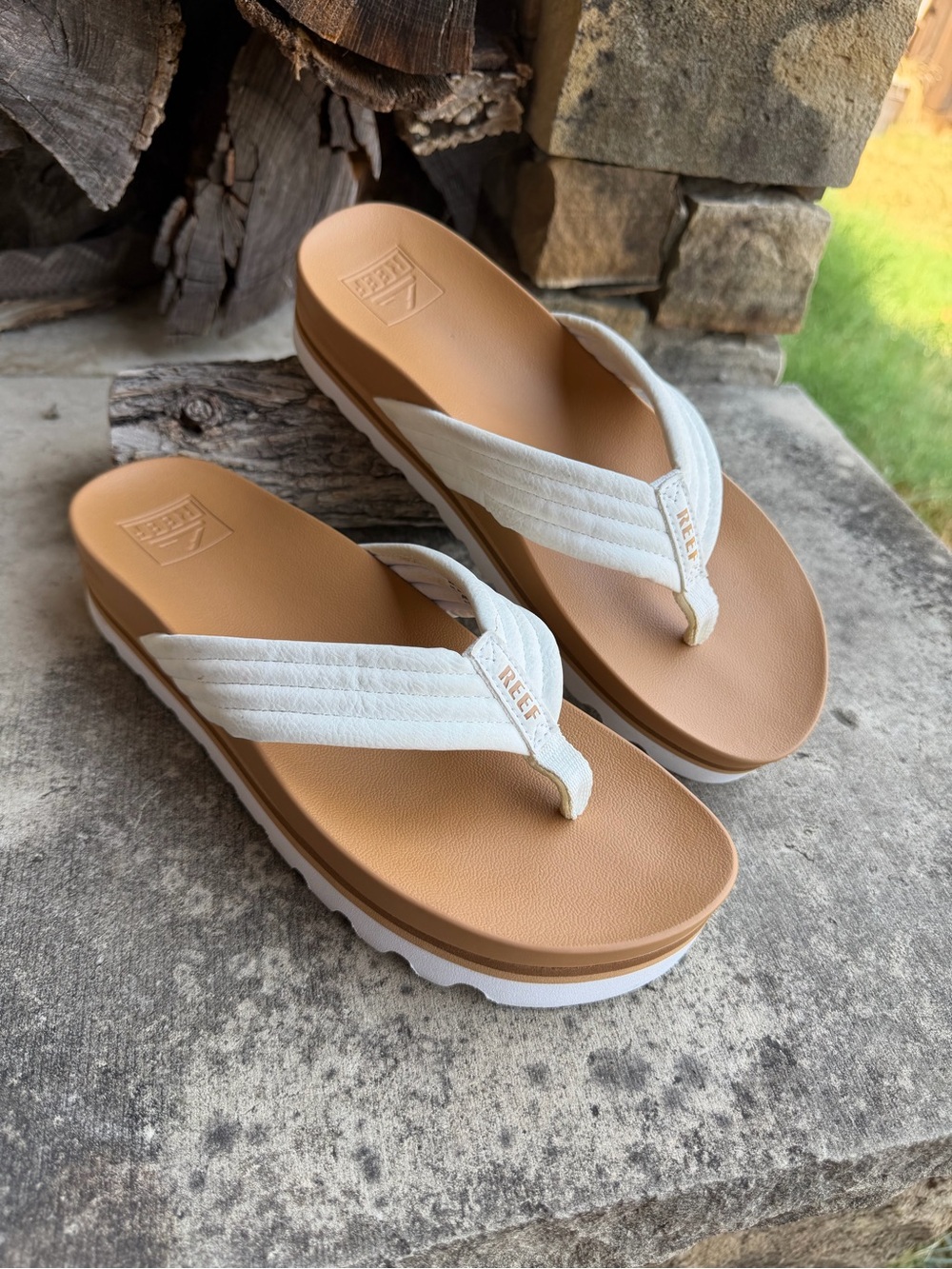 Reef Cushion Sandals Shea Hi Women’s White Strap Tan Footbed Platform Sz-8. Y